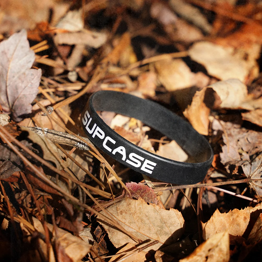 Official Limited Edition SUPCASE Silicone Wristband - Black - Image 3
